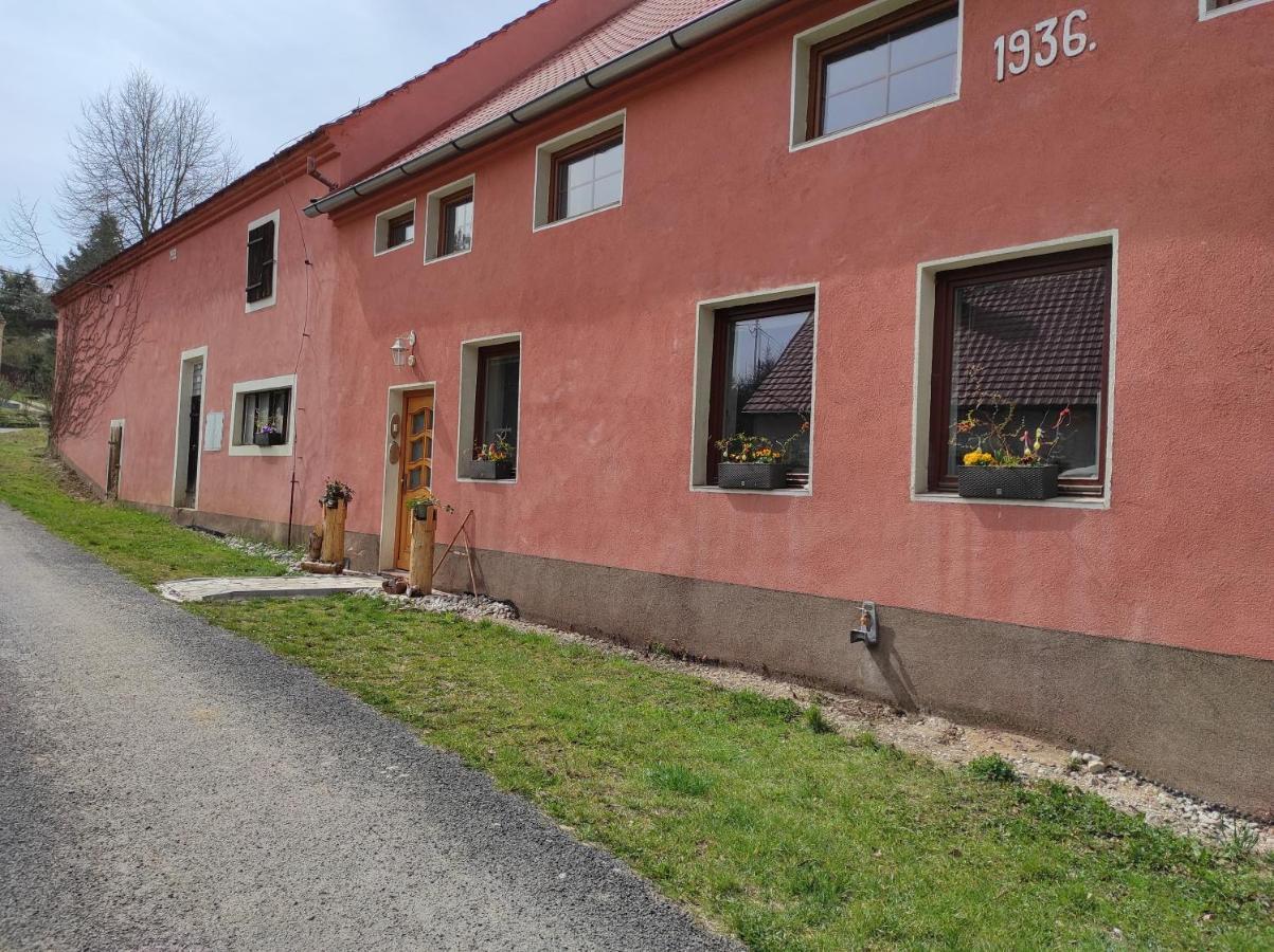 Ranc Cerveny Mlyn Villa Lisov  Exterior foto