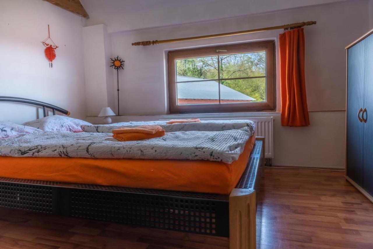 Ranc Cerveny Mlyn Villa Lisov  Exterior foto